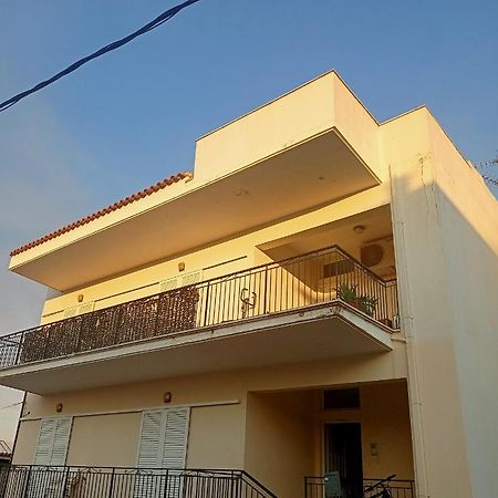 Όμορφο Και Ευρύχωρο Διαμέρισμα Με Θέα! Nafplio Exterior foto