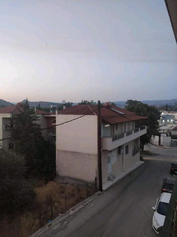 Όμορφο Και Ευρύχωρο Διαμέρισμα Με Θέα! Nafplio Exterior foto